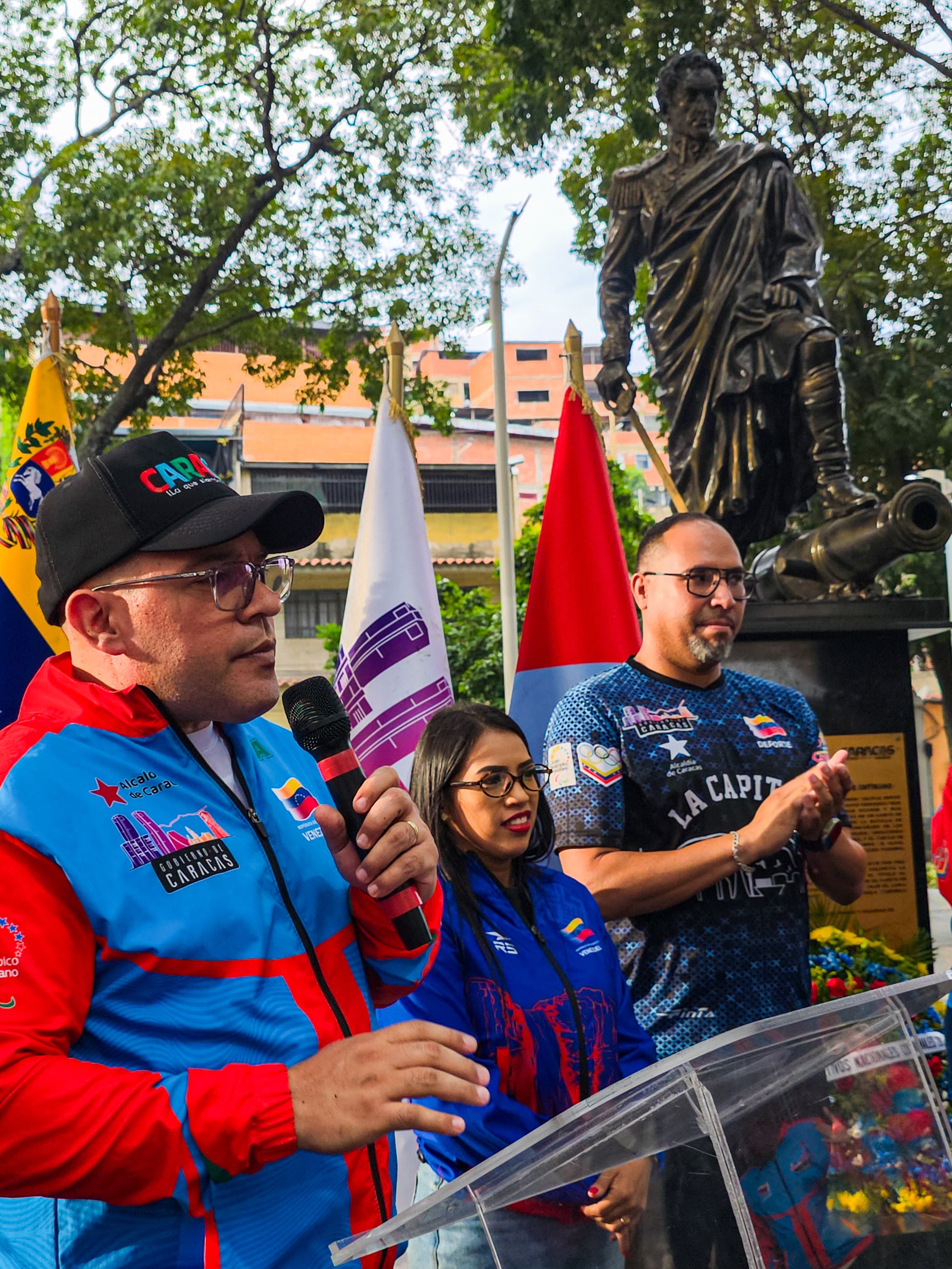 Caracas recibió el Fuego Patrio en los IV Juegos Deportivos Nacionales Comunales